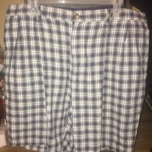 Vintage (1999) Nautica Plaid Shorts size 40